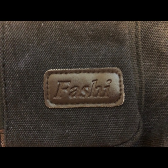 Crossbody backpack - Picture 3 of 3